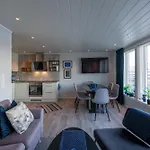 بيت للعطل Luxurious By The Waterfront